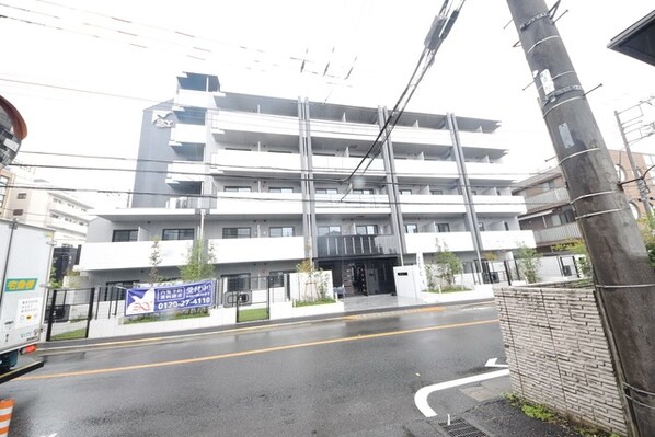 スカイコートグレース調布の物件外観写真